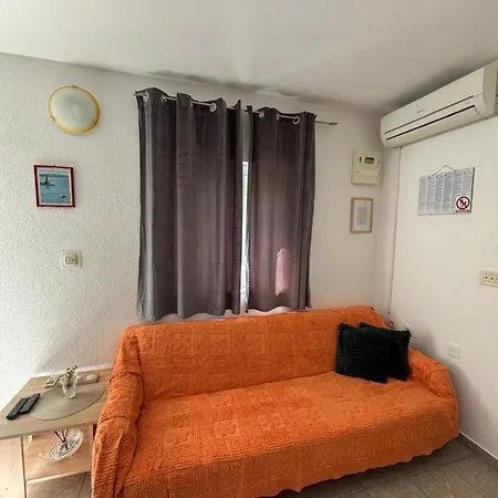 아파트 Apartman Mia A3 Solta Nečujam