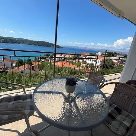 Apartman Mia A3 Solta